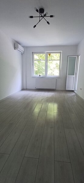 Drumul Taberei, Favorit,